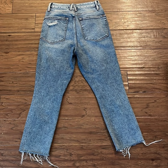 Good American Good Curve High Rise Raw Hem Distressed Skinny Jeans Size 2/26 - Picture 2 of 7